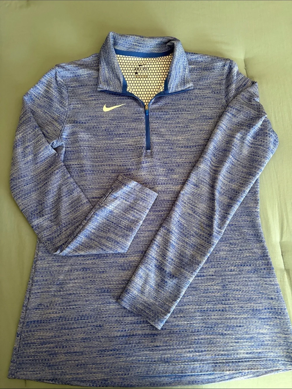 Nike Women’s Heather Light Blue Quarter-Zip Pullover